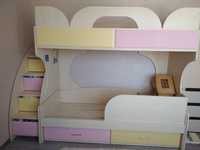 Продам двухъярусную кровать для маленьких принцесс