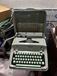 Maquina de escrever Hermes media 3000 (nova)