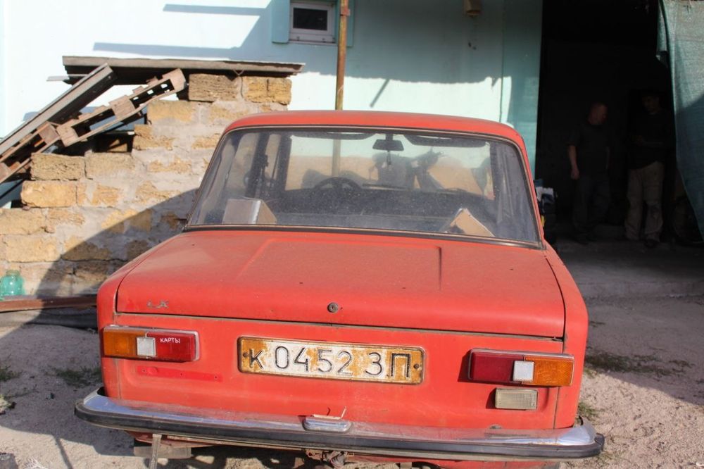 Продам машины Ford Orion и ваз 2101