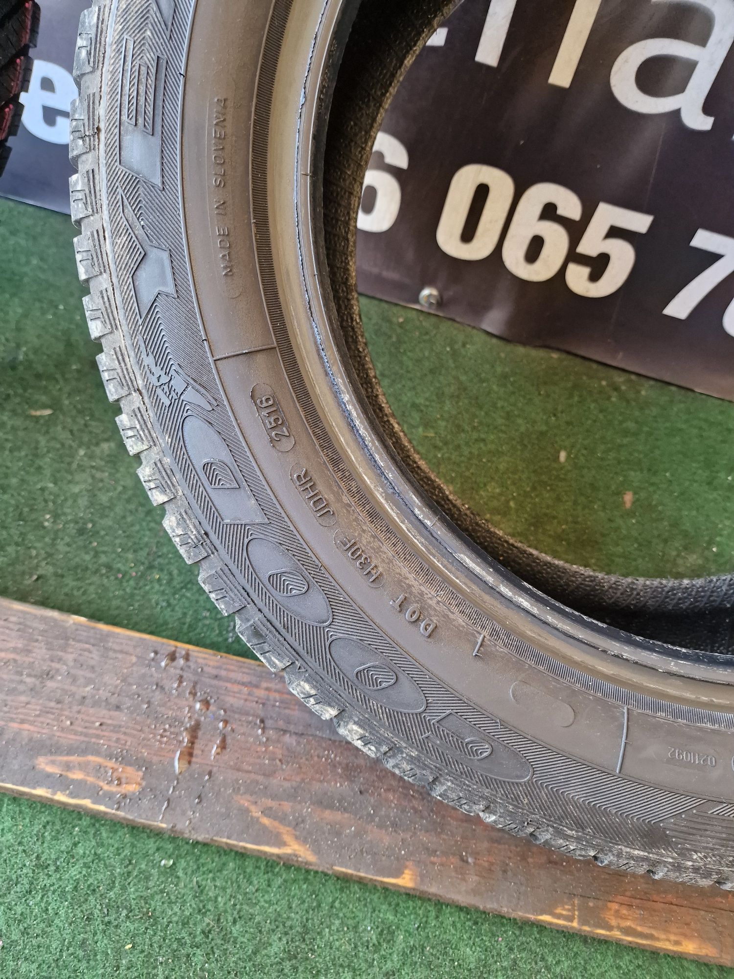 Opony Całoroczne 205/55/16 Goodyear Para  7.5mm