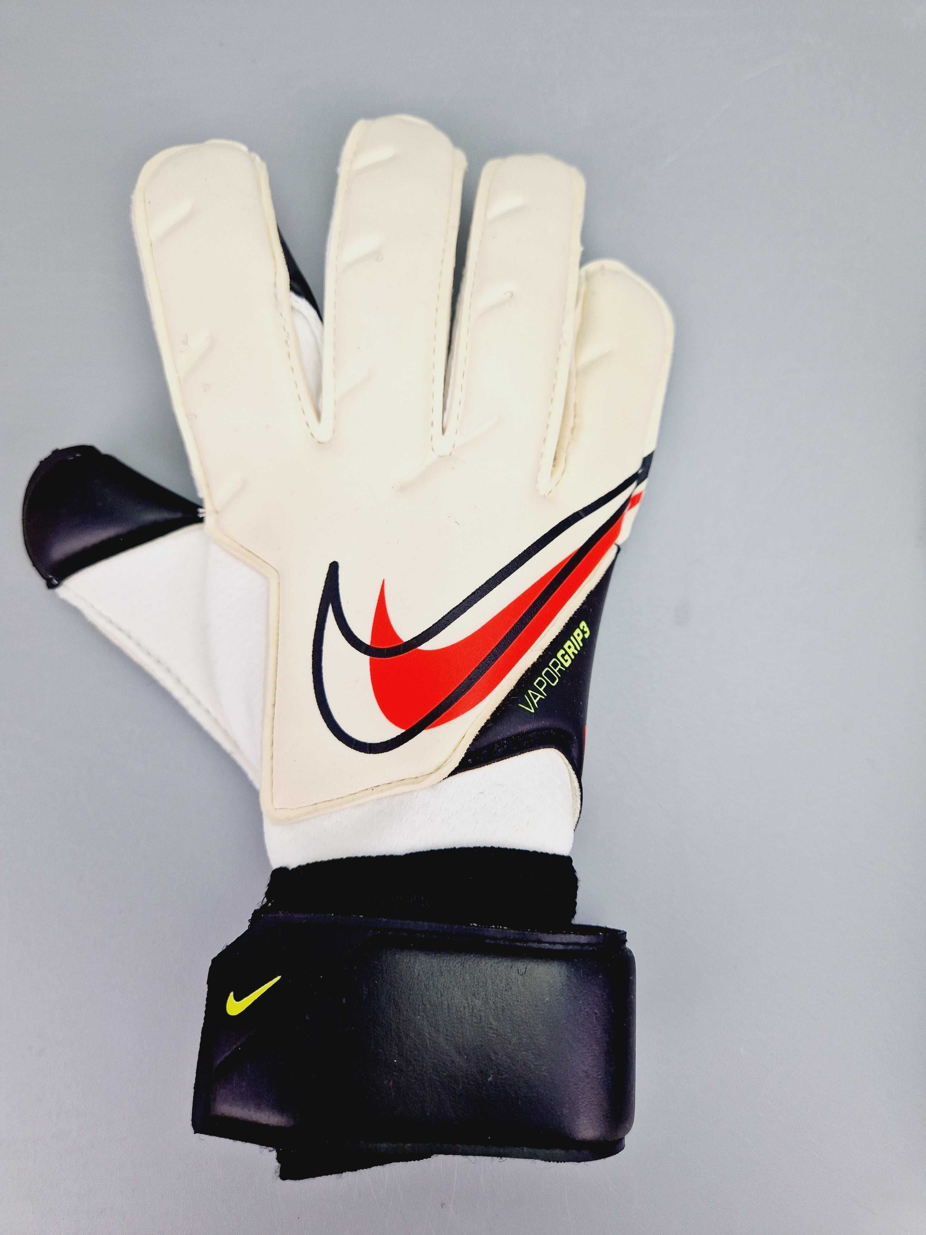 Rękawice Bramkarskie NIKE VAPOR GRIP 3 roz. 6
