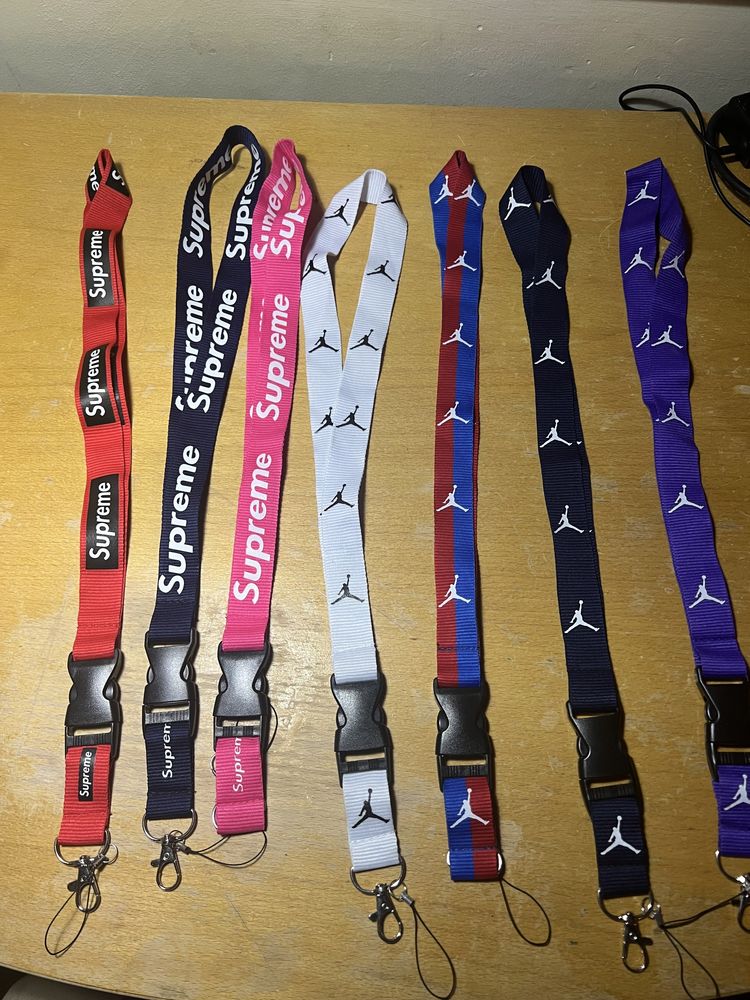 Fitas pra porta chaves , supreme , jordan , off white , vans
