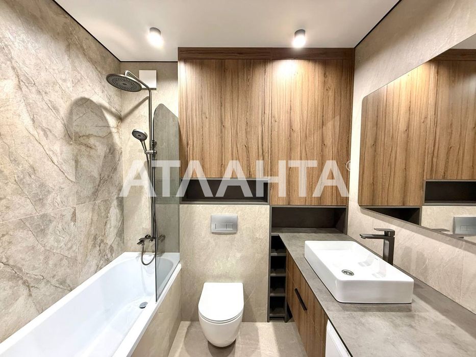 Нова квартира з ремонтом біля Victoria Gardens — заїжджай і живи