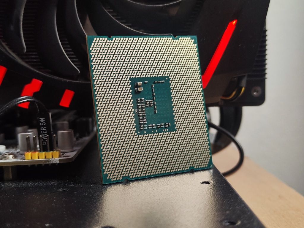 CPU Intel Xeon 2640V3 8/16