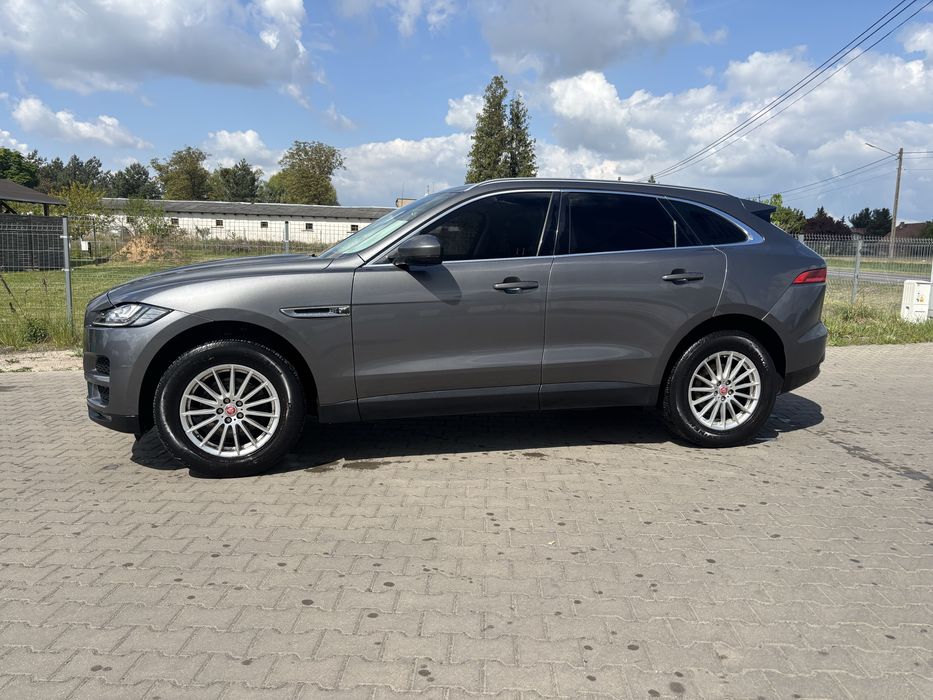 Jaguar F-Pace salon PL prywatny