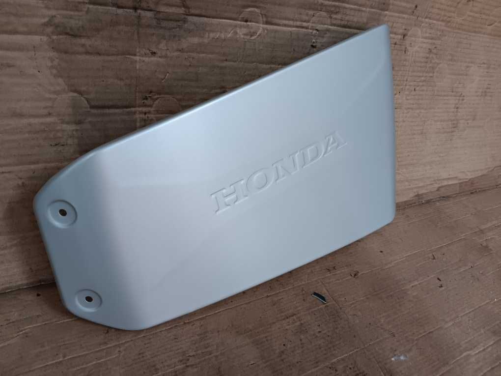 Painel direito mala lateral Honda