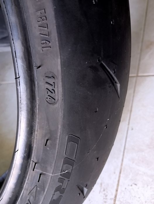 Pneu frente pirelli diablo rosso Corsa v4 120/70/17