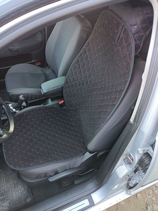 Накидки на сидіння автомобільні, чохли на сидіння