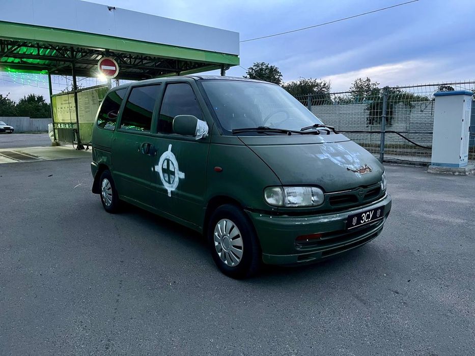 Nissan Serena 1993г