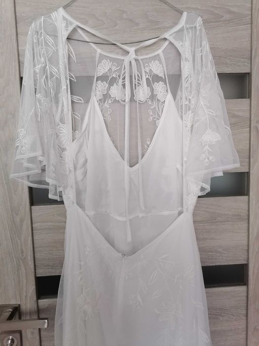 Nowa suknia ślubna haftowana 44 Asos linia A