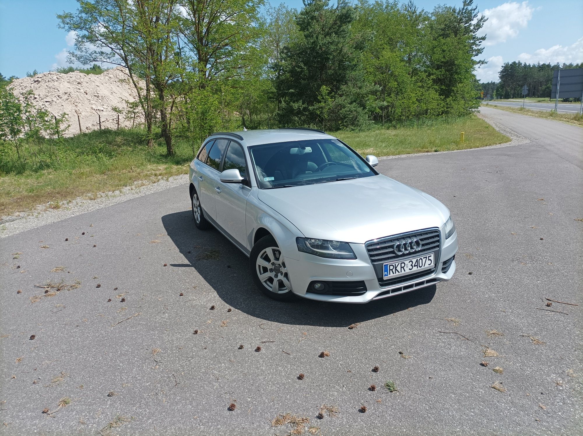 Zadbane Audi A4B8