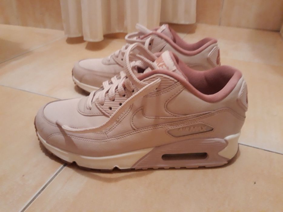 Air max 36.5 salmão