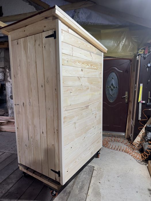 Kibelek WC TOY Toy drewniany działka ogród budowa