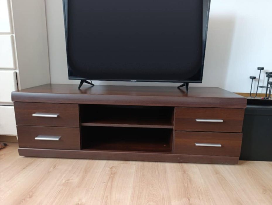 Szafka RTV pod telewizor