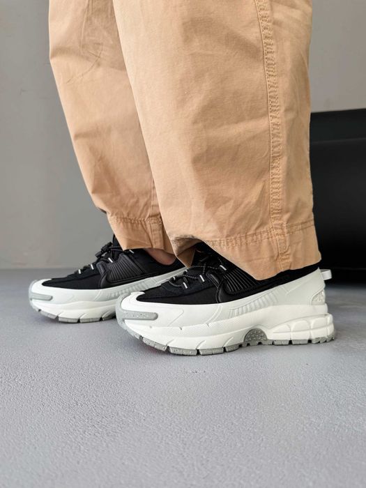 Nike Zoom Vomero - біло чорні
