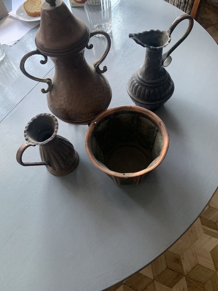 Stare naczynia miedziane