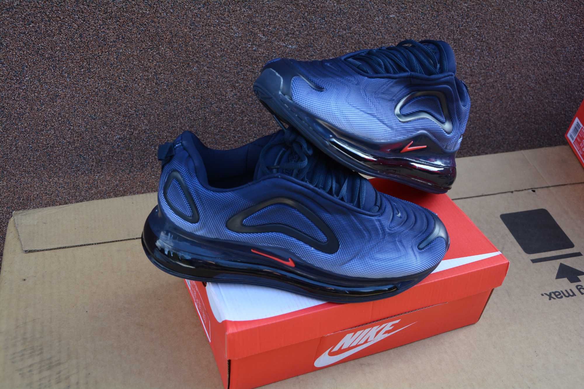 NIKE AIR MAX 720 nowe rozmiar 42