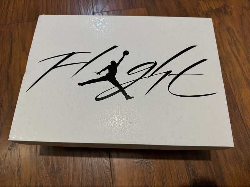 Jordan 4 Retro White Thunder R.39
