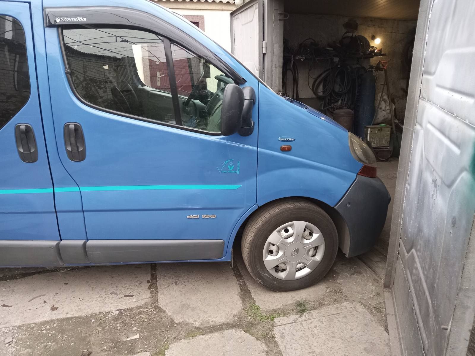 Продам Рено трафик 1,9