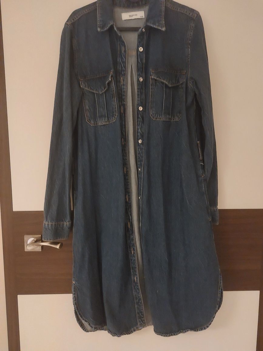 Jeansowa sukienka koszulowa Reserved  40
