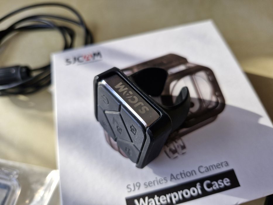 SJcam SJ8 pro 4k duży zestaw karta 64GB pilot szelki gopro