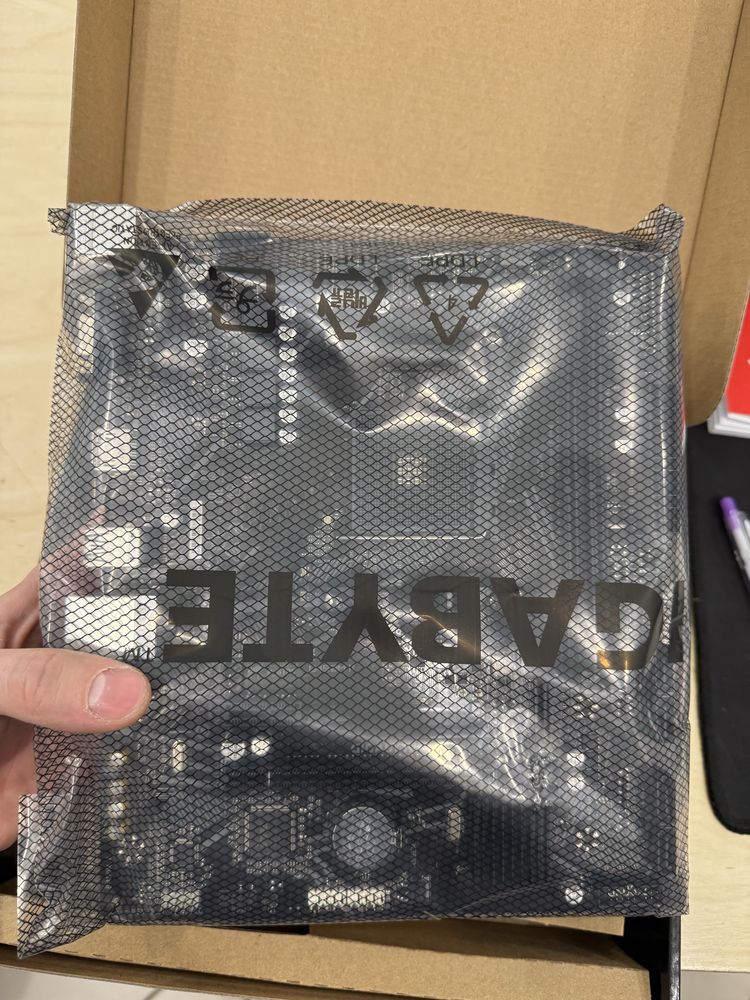 НОВОЕ Комплект Ryzen 5 5500, B450, 16gb 3200mhz RGB башня