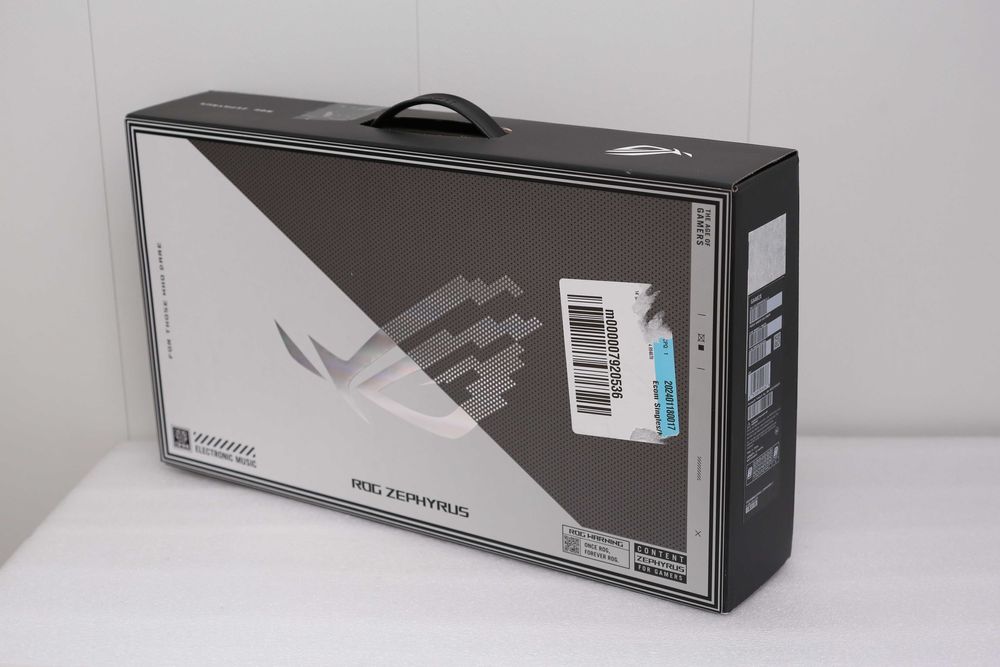 Asus ROG Zephyrus G14 2023 7940HS 16GB 1Tb RTX 4070 8Gb