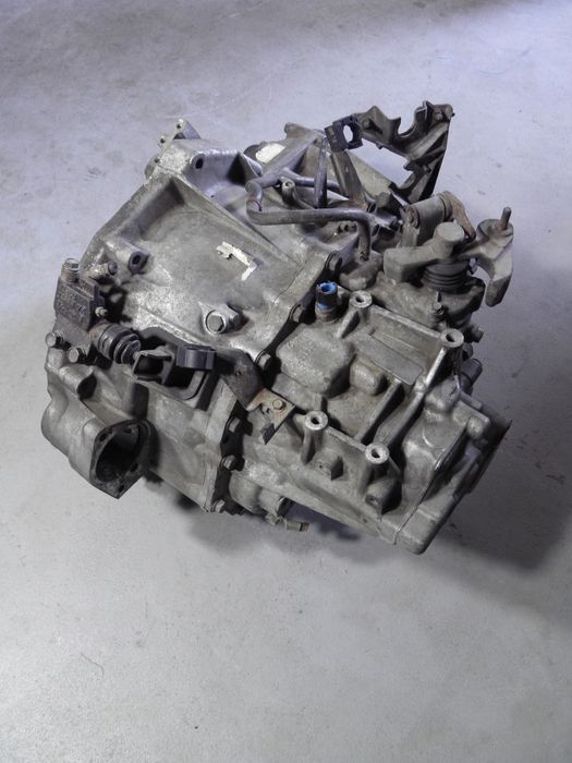 Коробка передач Раздатка 2.2 Nissan X-Trail Primera Almera