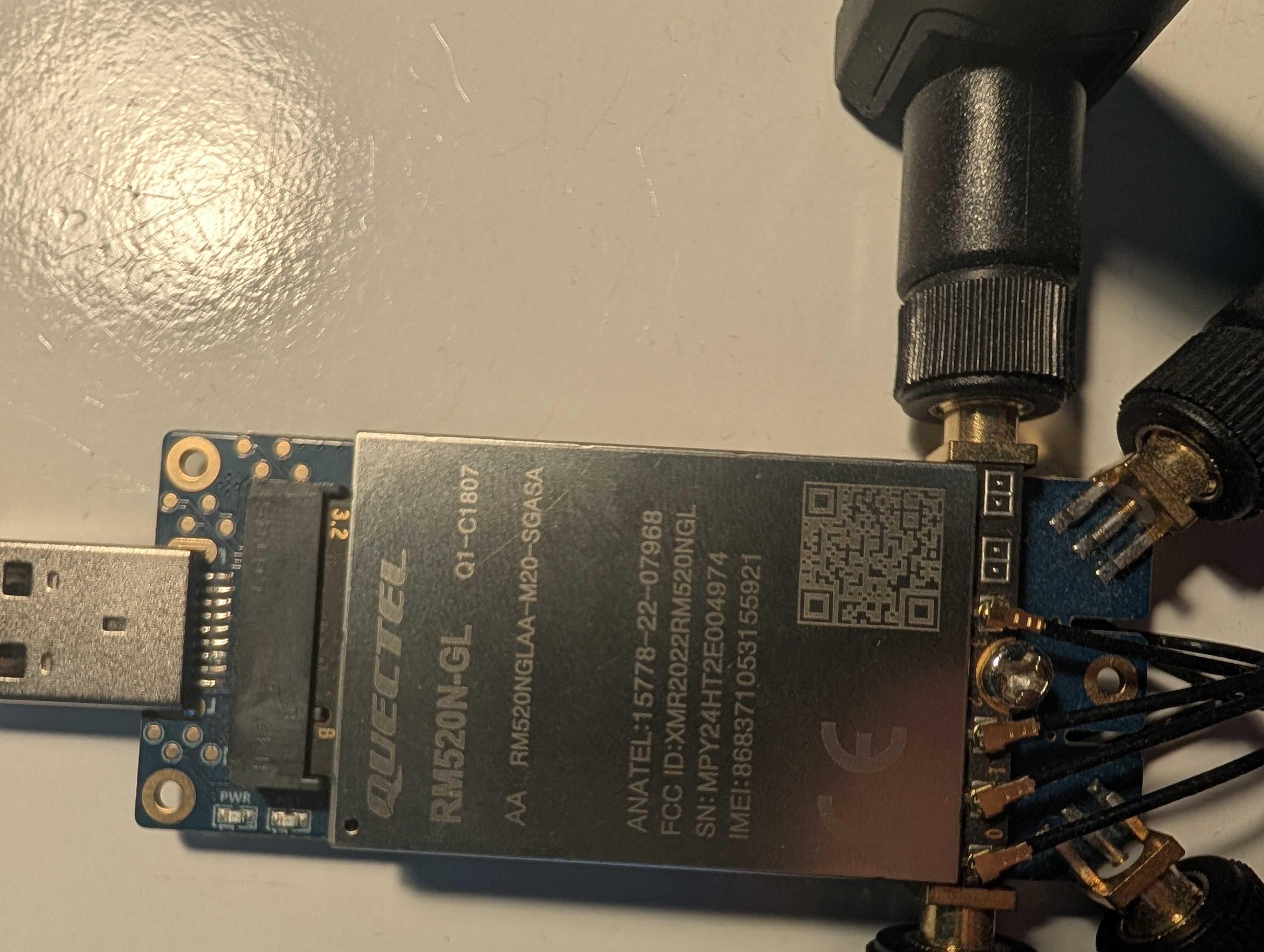 RM520N-GL 5G DONGLE - dongle USB z modułem 5G RM520N-GL