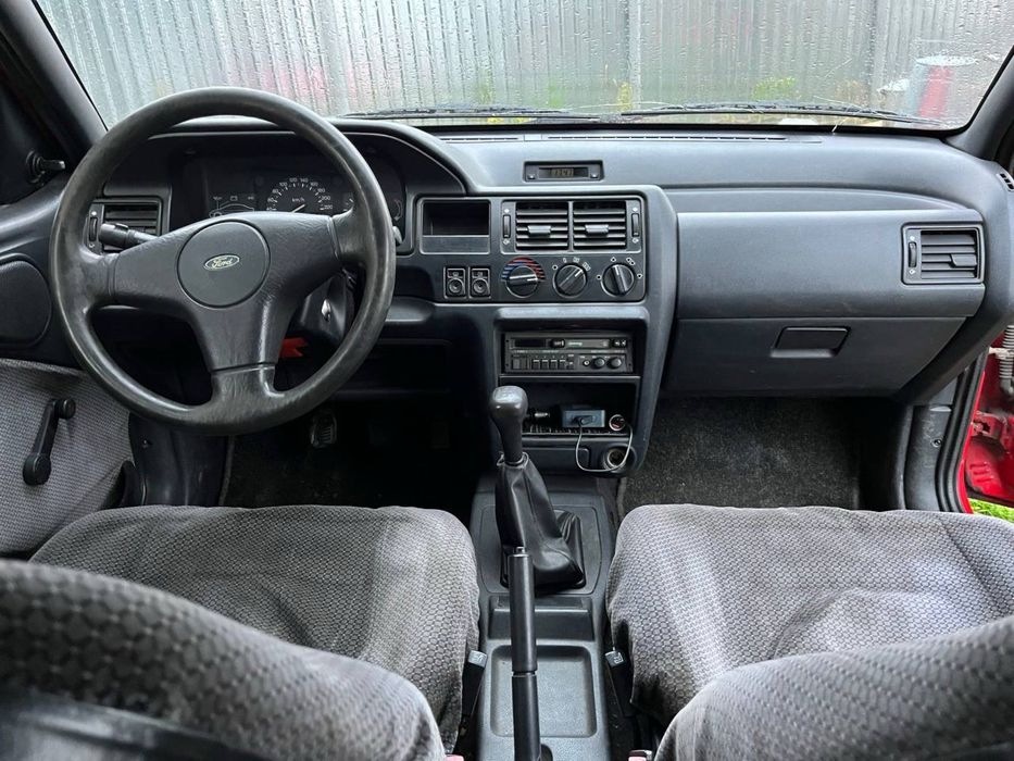 Форд ескорд 1992