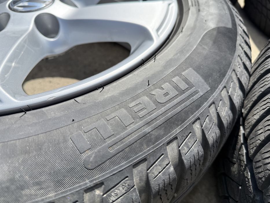 Z8*Alu zimówk*SHARAN,ALHAMBRA*NOKIAN*205/60/16*5x112*6,5Jx16H2*ET33