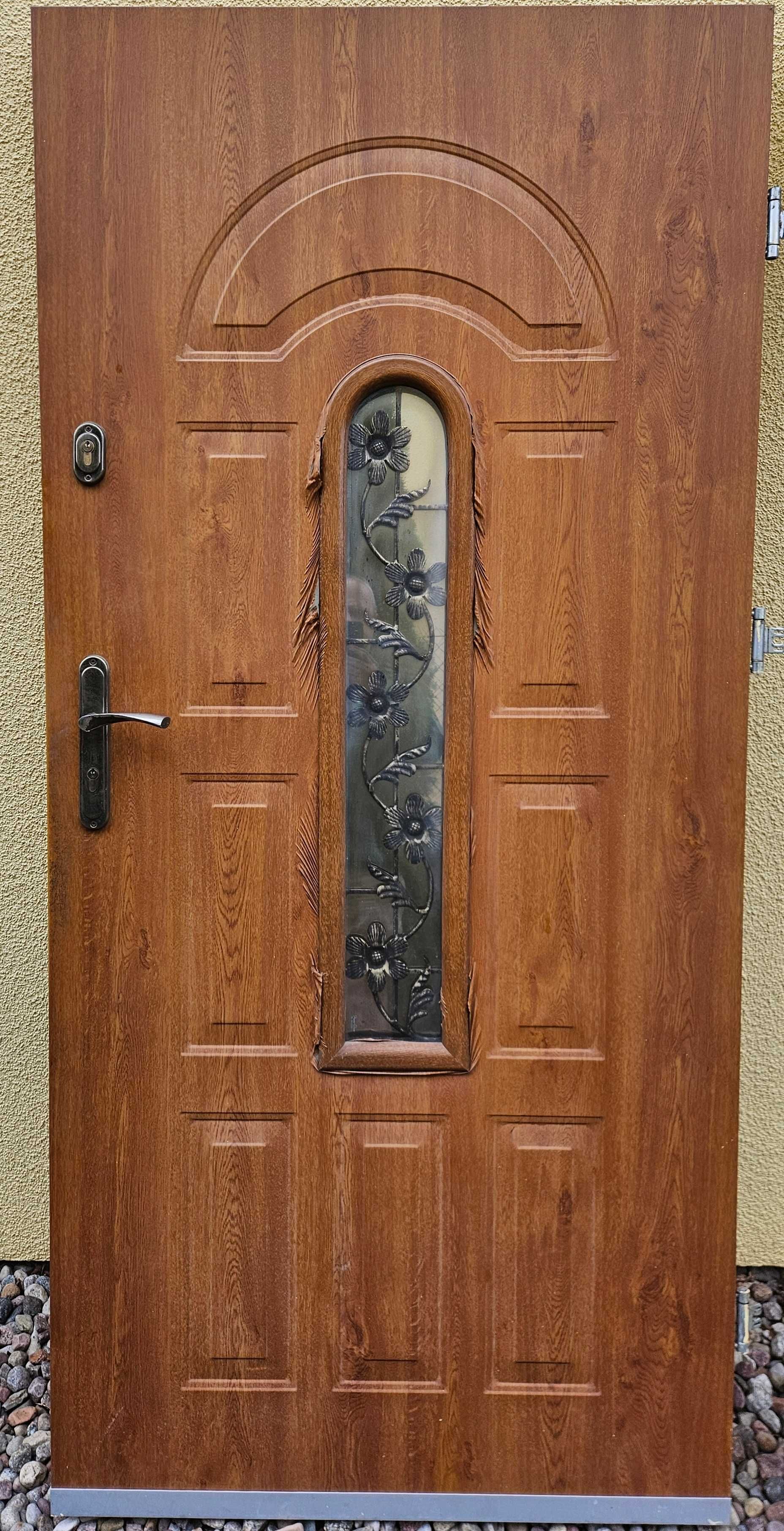 Drzwi zewnętrzne 95 cm + ościeżnica + próg – komplet