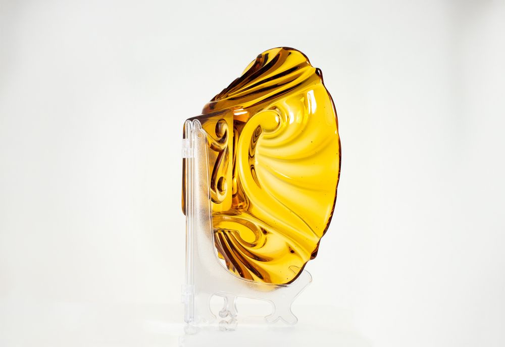 Piekna bursztynowo - miodowa  misa Rudolfova Hut Invald