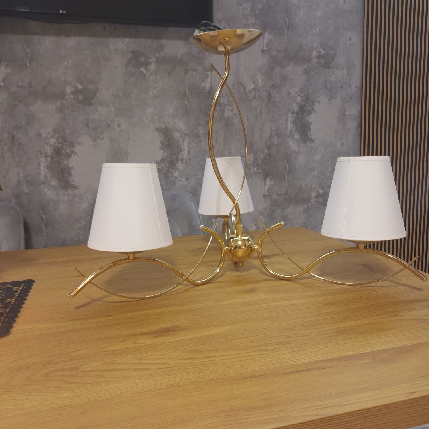 Lampa wisząca na 3 żarówki