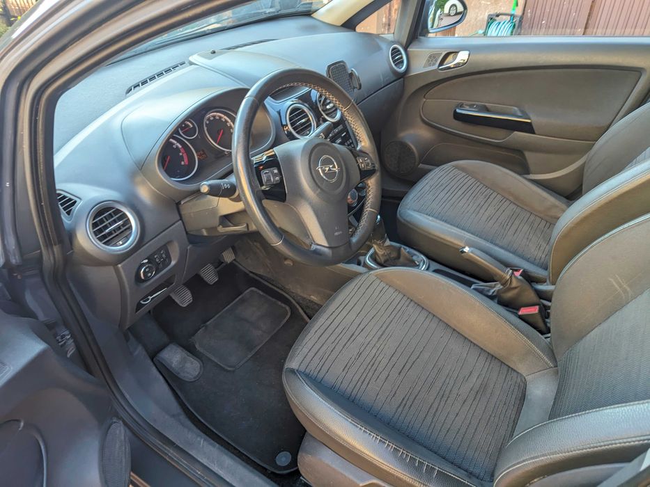 Opel Corsa D 2014  LPG