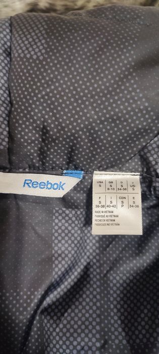 Женский пуховик Reebok р .S
