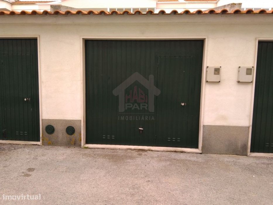 Garagem Na Urbanização No Brejo