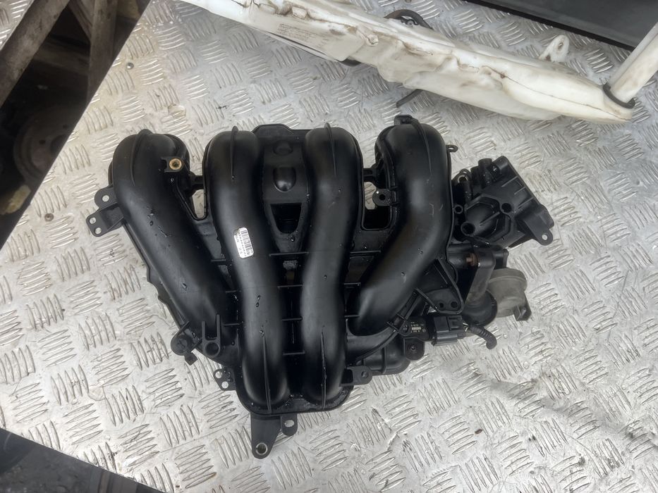 Коллектор впускной 1.8 бенз Форд си мах ford c-max c max год 07
