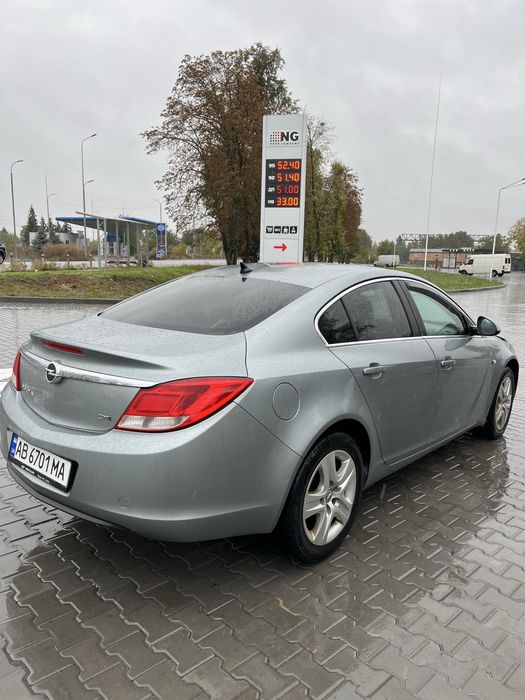 Opel Insignia 2.0 Дизель 2011