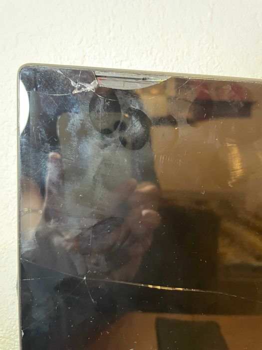 Планшет Lenovo M10 HD разбит экран