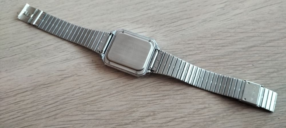 Zegarek z kalkulatorem Kessel