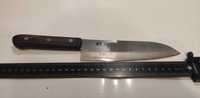 Japoński nóż typu Santoku