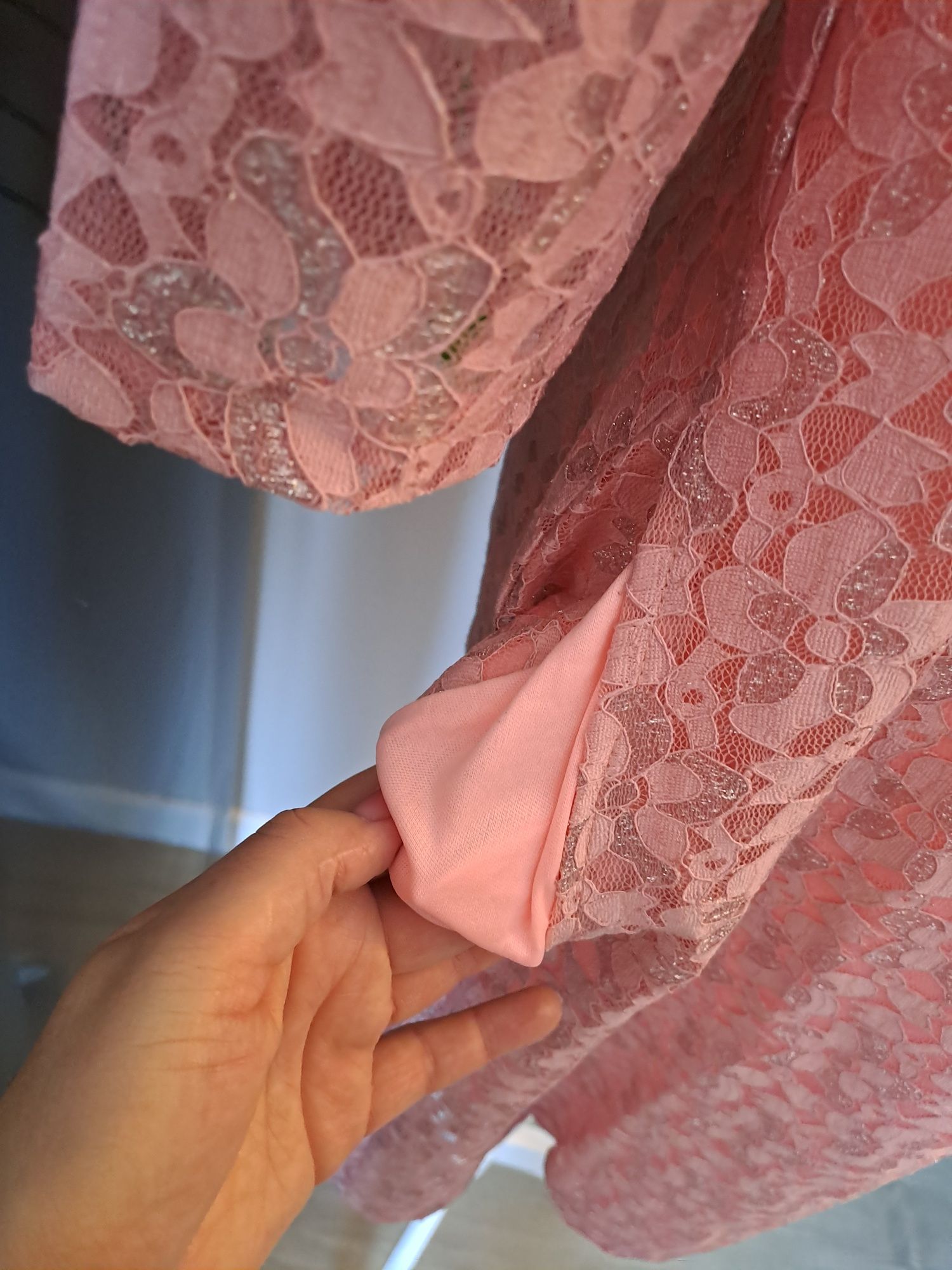 XL nowa koronkowa sukienka trapezowa Wyszczuplająca