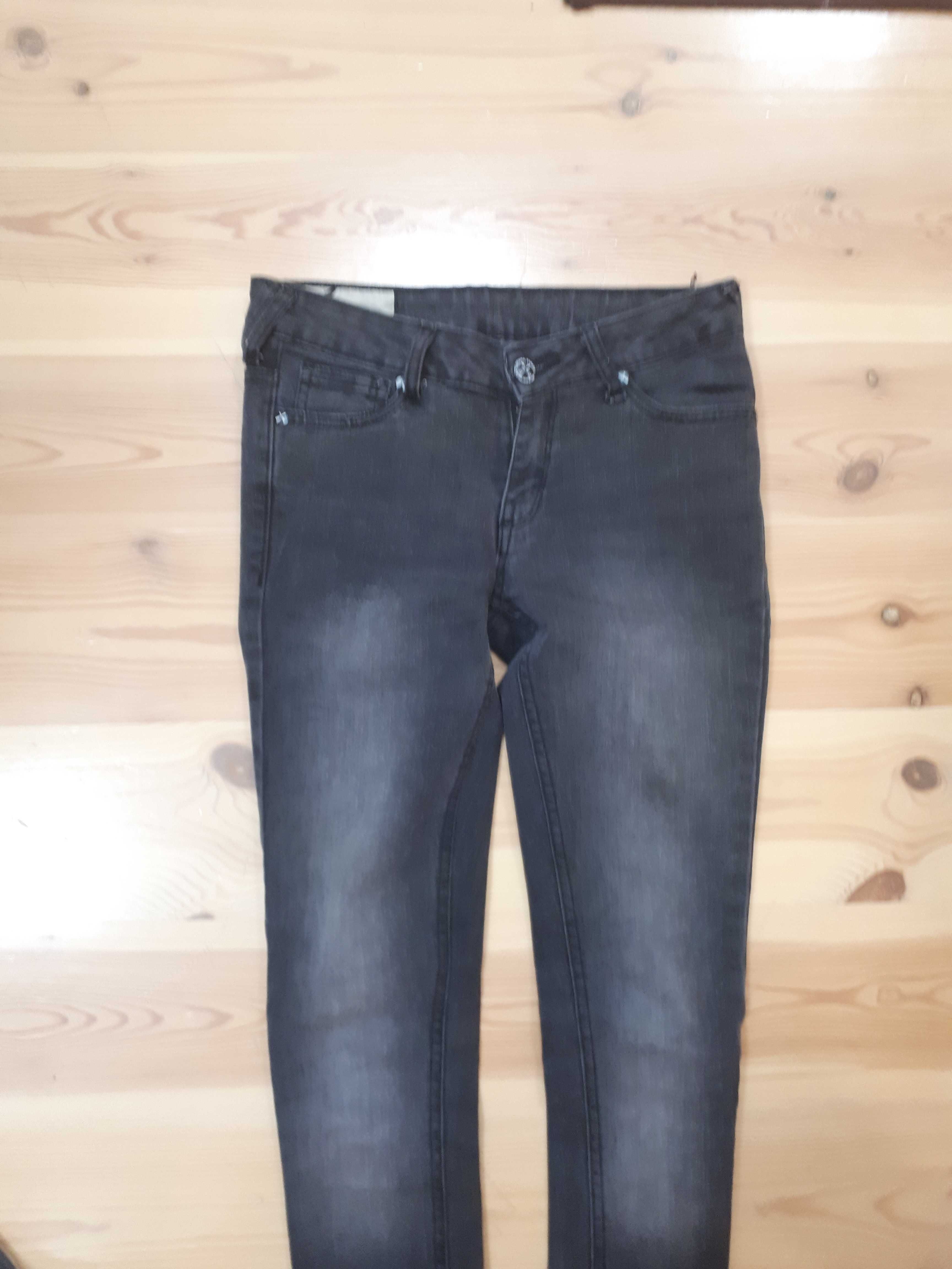 CRIMINAL DAMADE spodnie jeans z lycrą RURKI