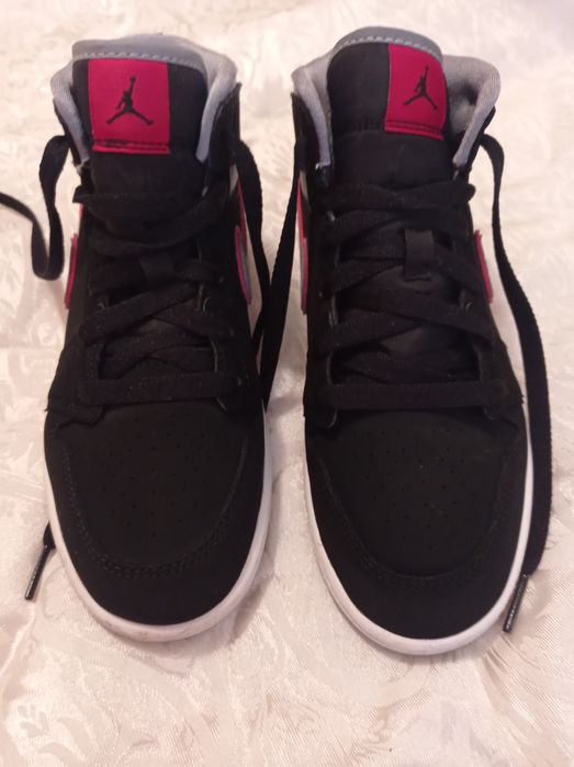 Кросівки(nike jordan)хайтопи34роз.