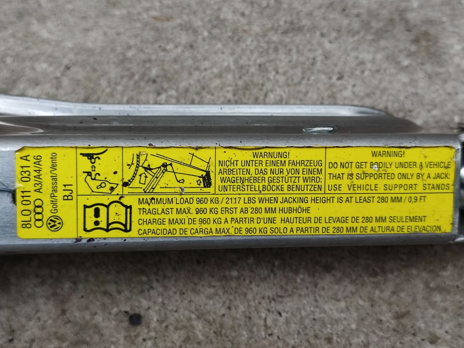 Домкрат Audi A6 c5 Volkswagen Passat b5 Golf 4 Skoda superb 1 гольф 4