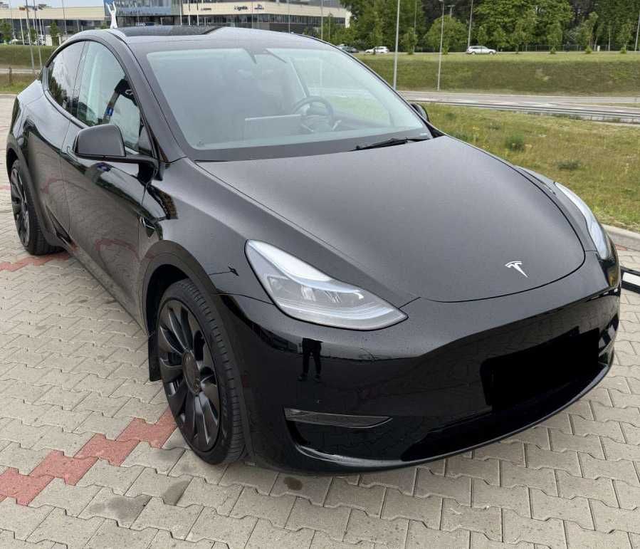 Tesla Model Y, 82 кВт, 2023