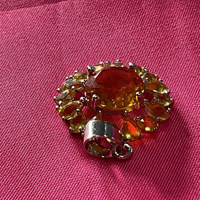 Pendente prata 925 medida 3 cm