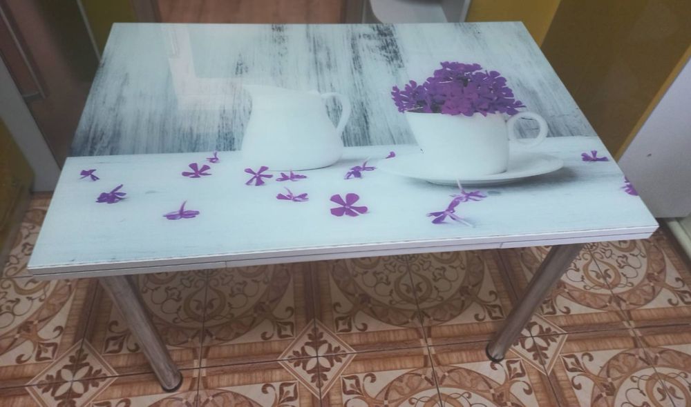 Стіл кухонний, стільниця скло гартоване, 110*70 см