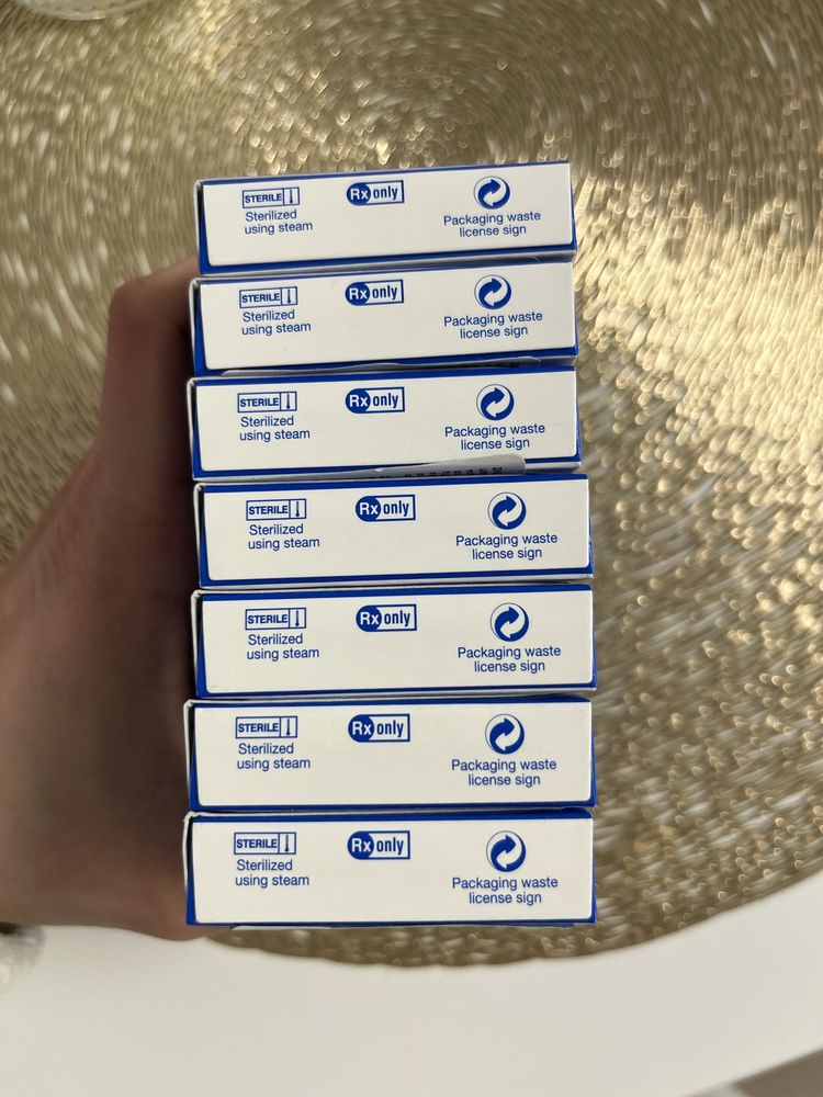 Soczewki AIR OPTIX plus hydraGlyde